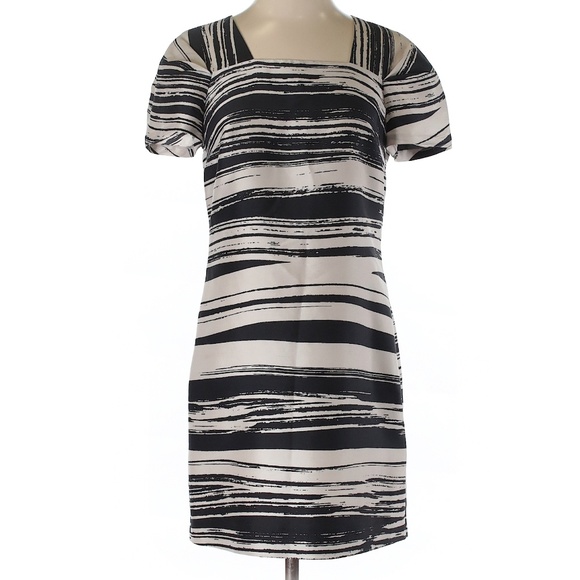 Banana Republic Dresses & Skirts - BANANA REPUBLIC 100% Silk  Exposed Zipper Dress
